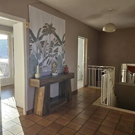 Sam Dans Maison Partagee Au Bord Du Rhone Bed & Breakfast Sablons (Drome)