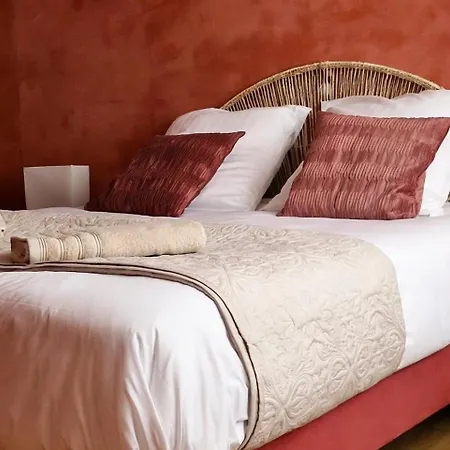 Sam's Room, Bord Du Rhone, Privee