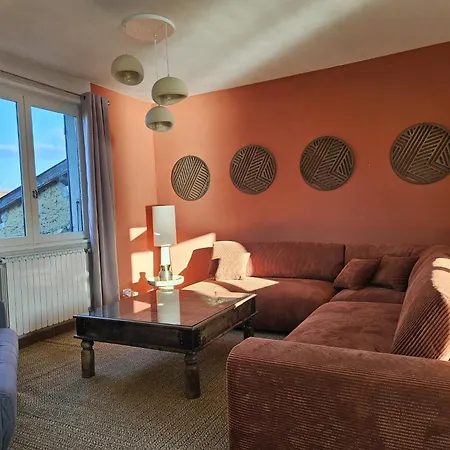 Sam Dans Maison Partagee Au Bord Du Rhone * Sablons (Drome)