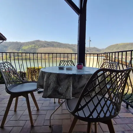 Bed & Breakfast Sam Dans Maison Partagee Au Bord Du Rhone Sablons (Drome)